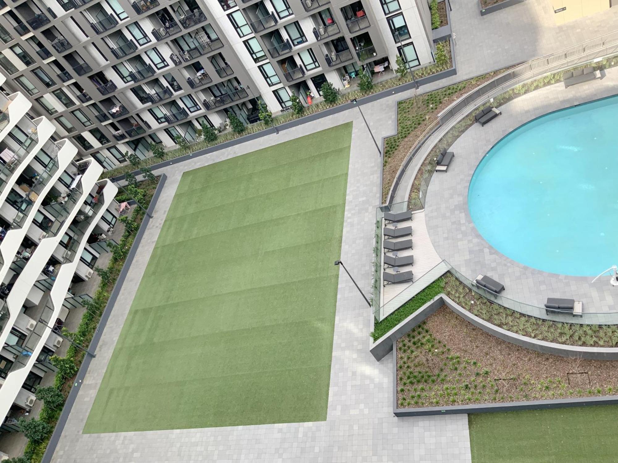 Apartment M-city Shopping Center - Executive Twin King Ensuites - Fully Equipped - Free Parking, Fast Wifi, Smart Tv, Netflix, Complementary Drinks & Amenities - 3168 *
