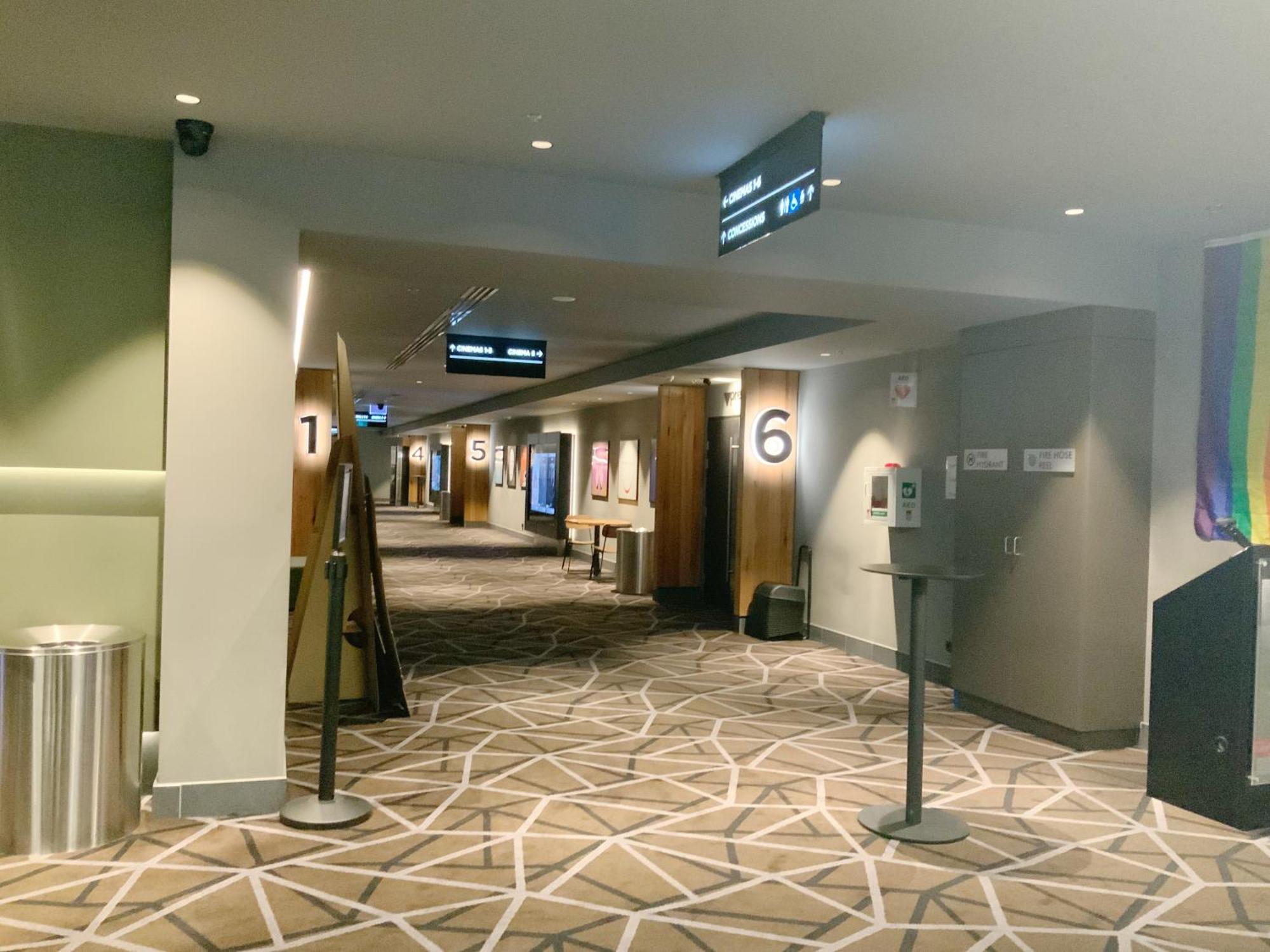 M-city Shopping Center - Executive Twin King Ensuites - Fully Equipped - Free Parking, Fast Wifi, Smart Tv, Netflix, Complementary Drinks & Amenities - 3168 Apartment Clayton