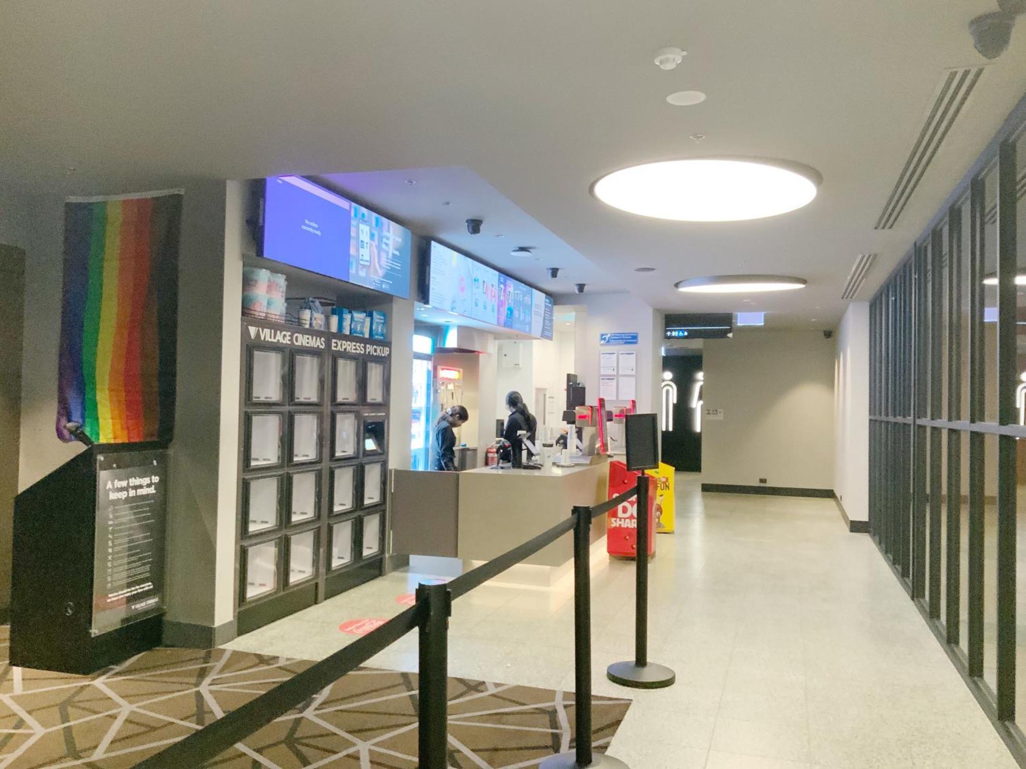 M-city Shopping Center - Executive Twin King Ensuites - Fully Equipped - Free Parking, Fast Wifi, Smart Tv, Netflix, Complementary Drinks & Amenities - 3168 Apartment
