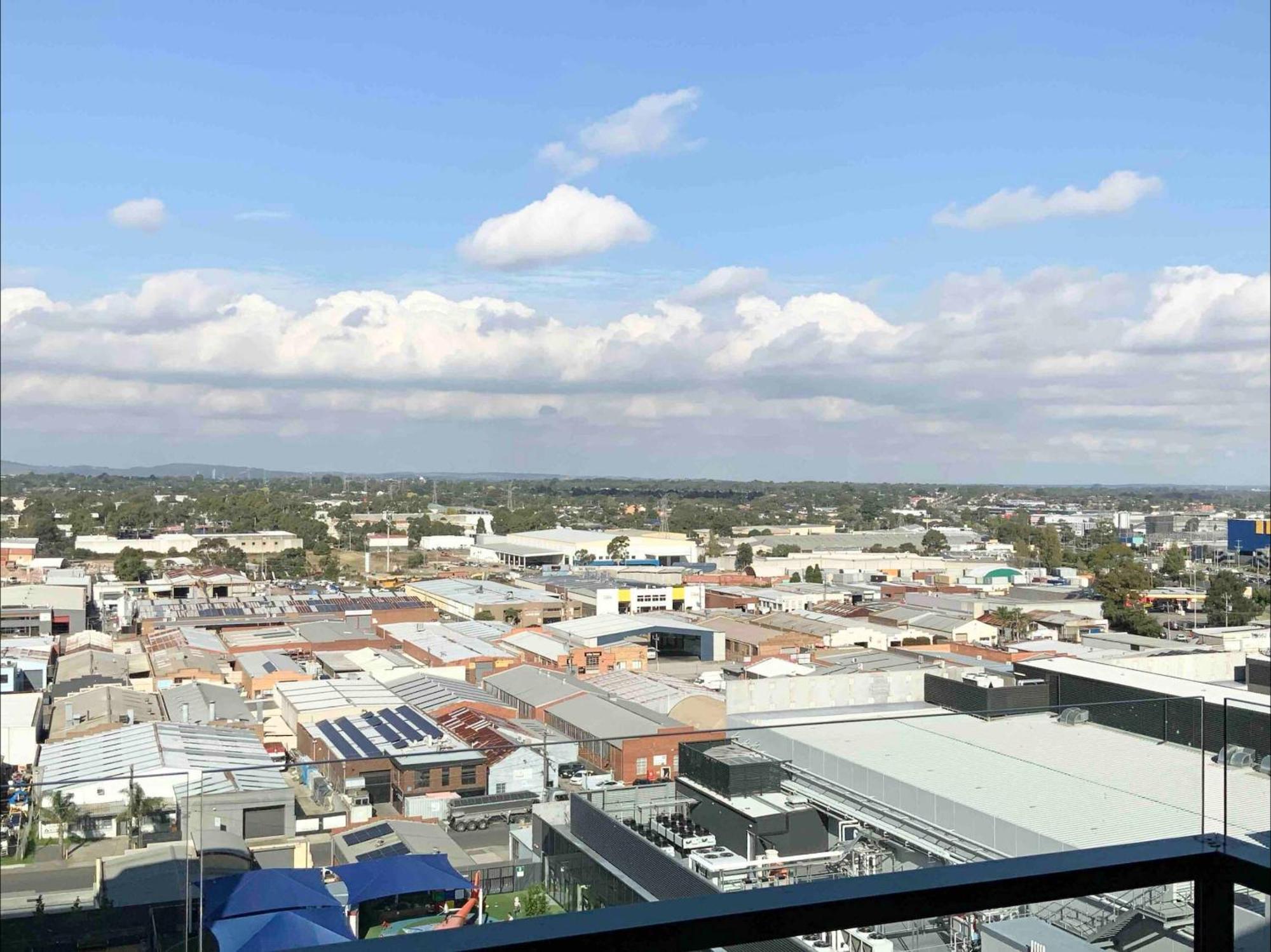 M-city Shopping Center - Executive Twin King Ensuites - Fully Equipped - Free Parking, Fast Wifi, Smart Tv, Netflix, Complementary Drinks & Amenities - 3168 Apartment Clayton